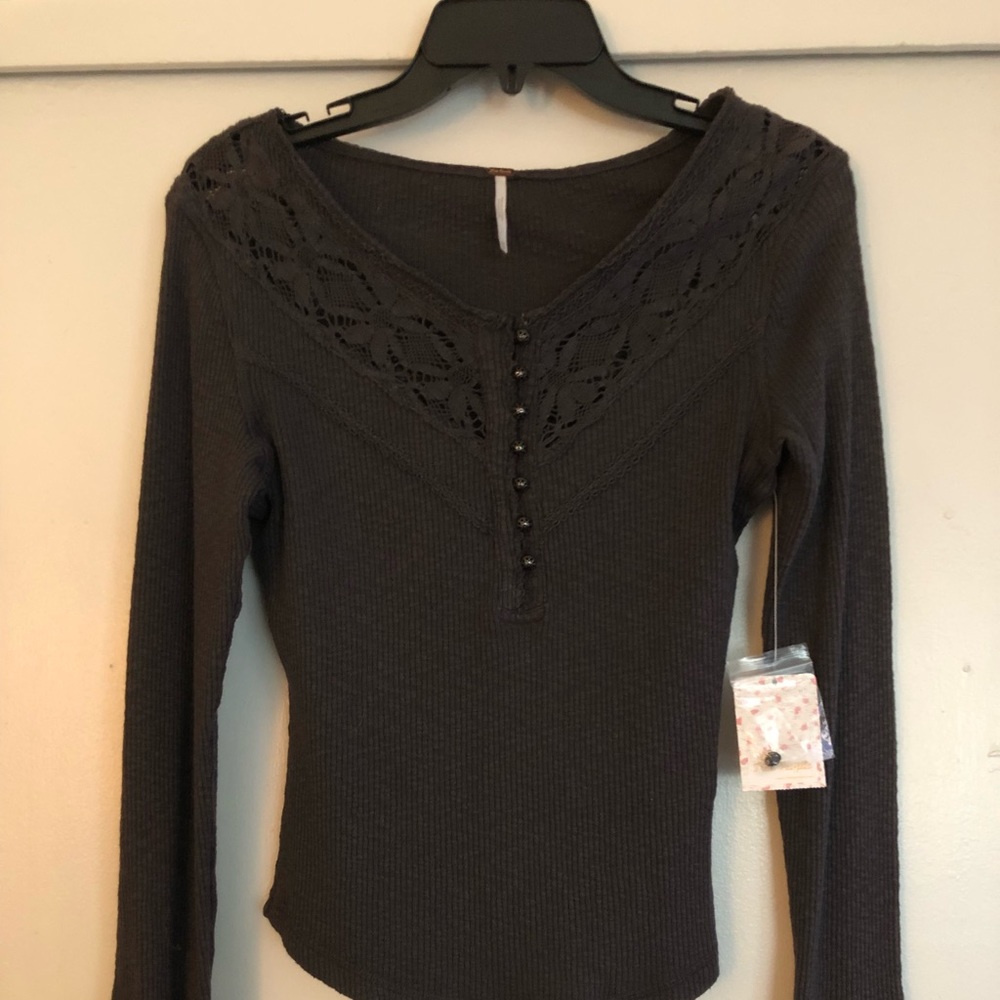 Free People M gray top